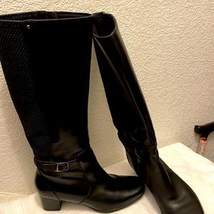 Black, Sz 9, women’s dress boot